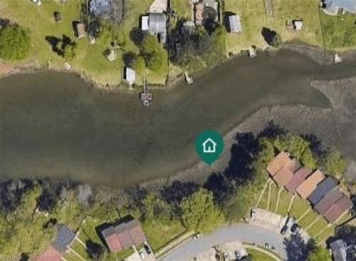 619 Lanier Cres, Portsmouth, VA, 23707-1342 | Card Image
