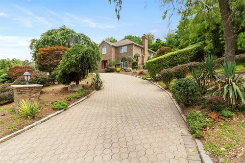25 Pine Glen Dr, Blauvelt, NY, 10913-1150 | Card Image