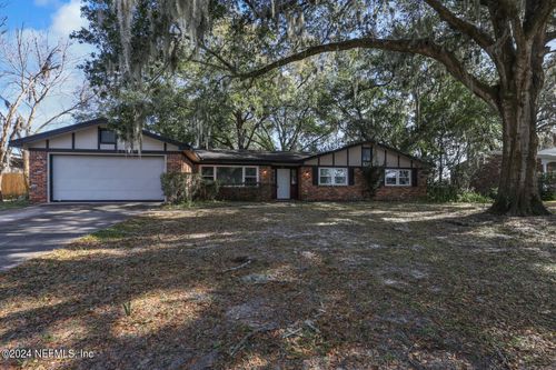 3917 Tara Hall Dr, JACKSONVILLE, FL, 32277-2115 | Card Image