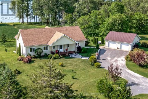 2535 County Road 13 Road, Prince Edward County (South Marysburgh), ON, K0K2T0 | Card Image