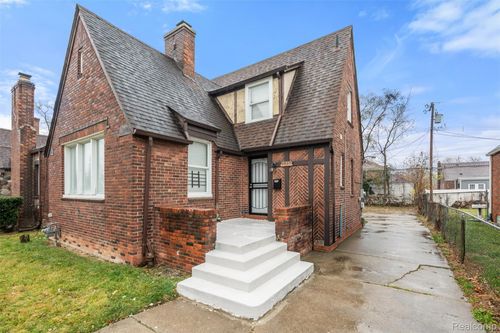 15751 Biltmore St, Detroit, MI, 48227-1557 | Card Image