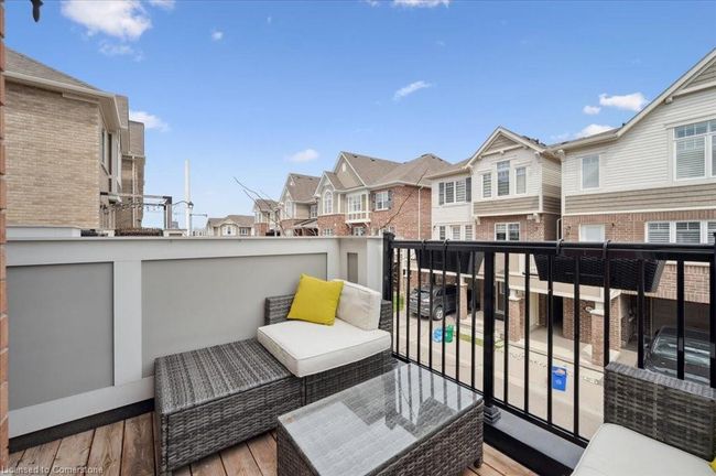 1222 Rose Way, Townhouse with 3 bedrooms, 3 bathrooms and 2 parking in Milton ON | Image 12