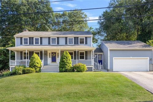 7 Crestwood Ln, Lincoln, RI, 02865-3630 | Card Image