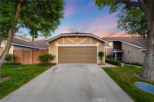 16710 Shinedale Dr, Canyon Country, CA, 91387 | Card Image