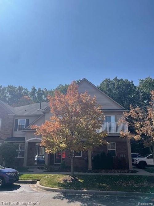 47551 Pembroke Dr, Canton, MI, 48188-7234 | Card Image