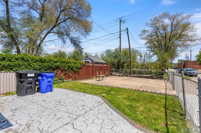 2000 Wabash St, House other with 4 bedrooms, 2 bathrooms and null parking in Detroit MI | Image 12
