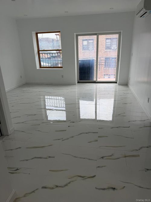 fl-2-86 Britton Ave, Elmhurst, NY, 11373-1422 | Card Image