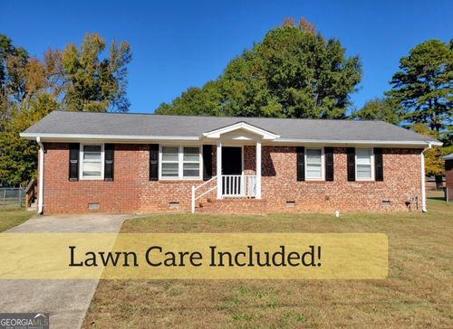 304 E Broad St, winder, GA, 30680-2204 | Card Image