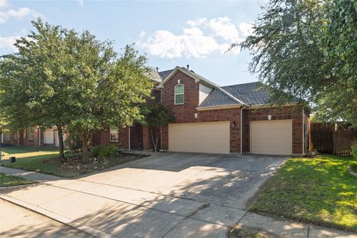 11845 Warbler Ln, Fort Worth, TX, 76244-7592 | Card Image