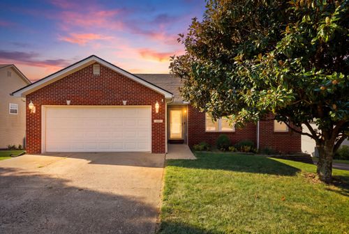 141 White Cliffs Ln, Frankfort, KY, 40601-2070 | Card Image