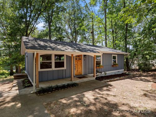 4 Merlin Way, Asheville, NC, 28806-2017 | Card Image