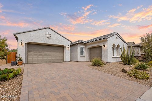 9428 W Fallen Leaf Ln, Peoria, AZ, 85383-1482 | Card Image