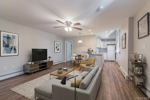 8-21 Idlewild Ave, Cornwall On Hudson, NY, 12520-1137 | Card Image