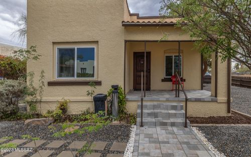 302 E Adams St, Tucson, AZ, 85705-6736 | Card Image