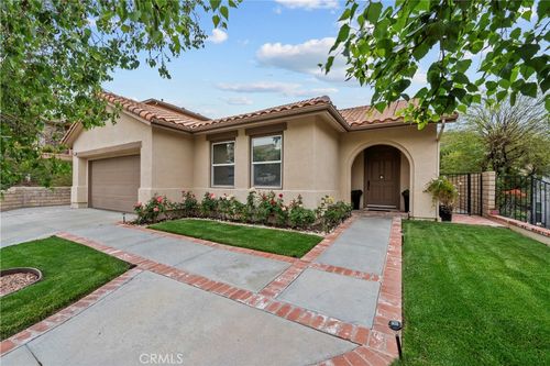 28332 Falcon Crest Dr, Canyon Country, CA, 91351-5015 | Card Image