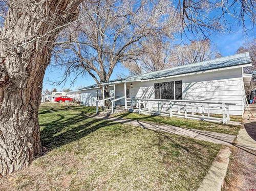 412 W 1st St, Dove Creek, CO, 81324-5007 | Card Image