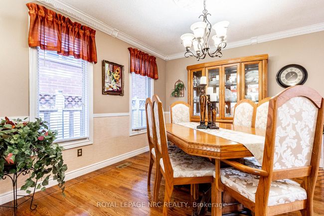 31 Rollins Dr, House other with 3 bedrooms, 2 bathrooms and 2 parking in Welland ON | Image 13