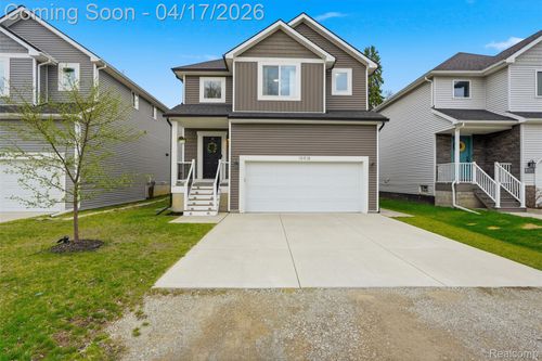 15918 Camperdown Ave, Clinton Township, MI, 48035-2107 | Card Image