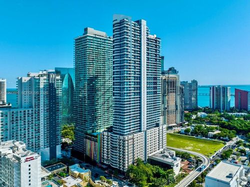 1605-60 13, Miami, FL, 33101 | Card Image