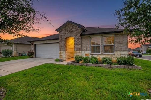 800 Bahia Pl, Seguin, TX, 78155-3379 | Card Image