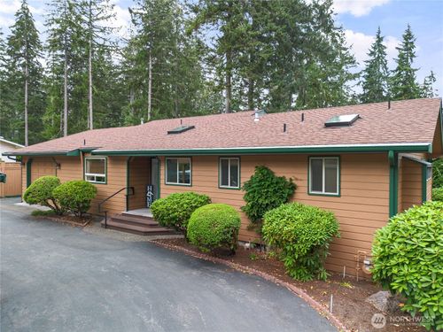 281 E Saint Andrews Dr, Shelton, WA, 98584-7517 | Card Image
