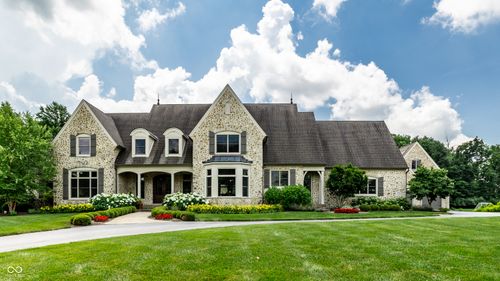 9681 Pleasant View Ln, Zionsville, IN, 46077-9810 | Card Image