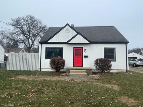 695 Cooper Ave, Akron, OH, 44306-3662 | Card Image