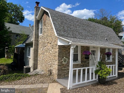317 Stoney Batter, BELLEFONTE, PA, 16823-1318 | Card Image