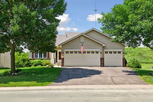 1302 Prairie St Nw, Montgomery, MN, 56069-4472 | Card Image