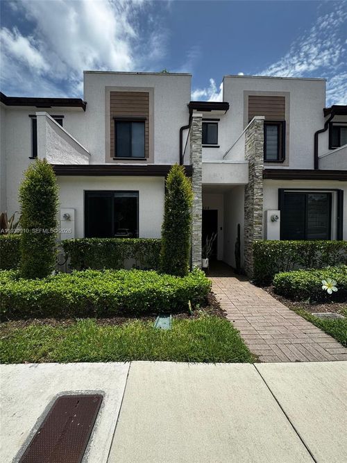 328 Ne 208th Ter, Miami, FL, 33179-2219 | Card Image