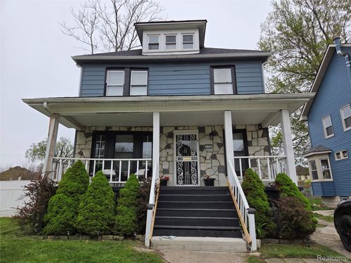 202 Connecticut St, Highland Park, MI, 48203-3557 | Card Image