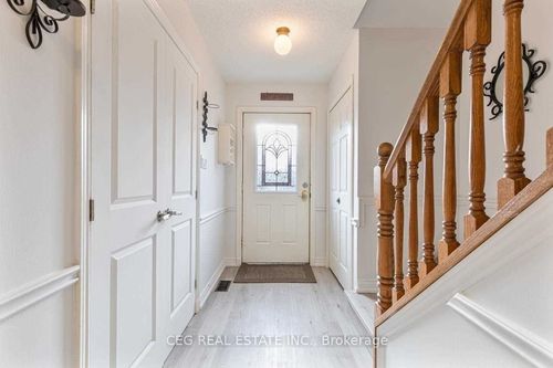 313 Bronte Rd, Oakville, ON, L6L3C7 | Card Image