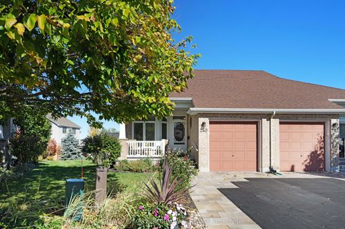 240 Bulrush Cres, Gloucester, ON, K1T0E6 | Card Image