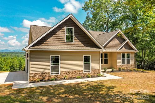 160 N Ridge Dr, Rutherfordton, NC, 28139-2322 | Card Image