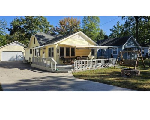 320 Beverly Drive, Prudenville, MI, 48651 | Card Image