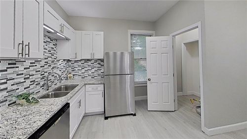 927 N 23rd St, Waco, TX, 76707-2819 | Card Image