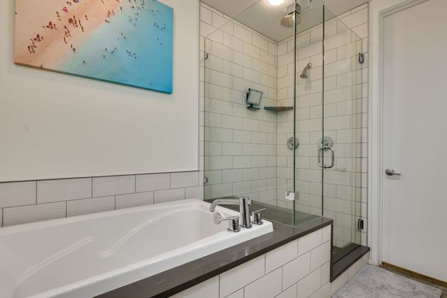 Bathroom with separate shower and tub | Image 27