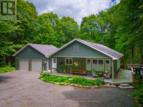 4325 Stisted Road, McMurrich/Monteith (McMurrich), ON, P0A1Y0 | Card Image