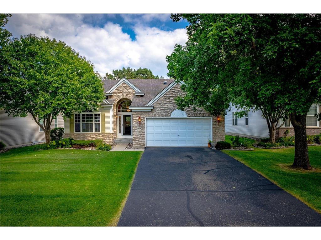 Darling Dr, Saint Paul, MN 55125