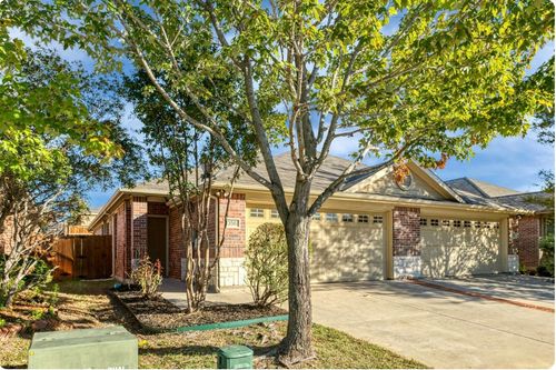 356 & 358 Schirra Court, Lavon, TX, 75166 | Card Image