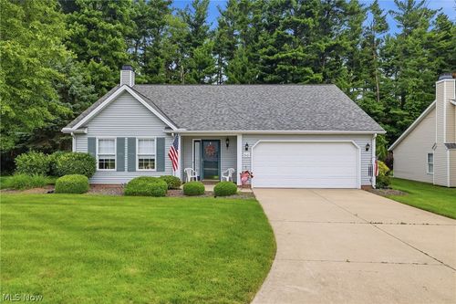 310 Bridgewater Ln, Chardon, OH, 44024-4007 | Card Image