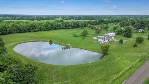 24317 Trail Ridge Pass, Cleveland, MO, 64734-9022 | Card Image