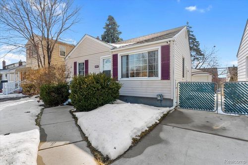 2365 Progress Ave, Lincoln Park, MI, 48146-4807 | Card Image