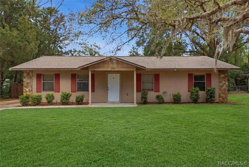 9780 W Tennessee Ln, Crystal River, FL, 34428-9625 | Card Image