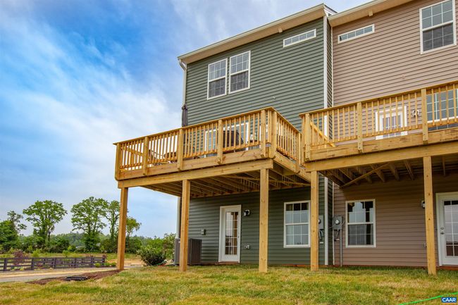 409 Willowshire Ct, House attached with 3 bedrooms, 3 bathrooms and null parking in WAYNESBORO VA | Image 17