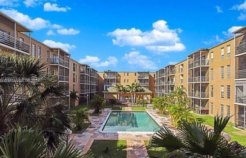 apt-323-4848 Nw 24th Ct, Lauderdale Lakes, FL, 33313-3324 | Card Image