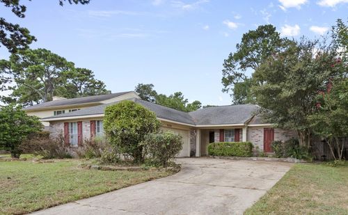9230 Wandsworth Dr, Spring, TX, 77379-9404 | Card Image
