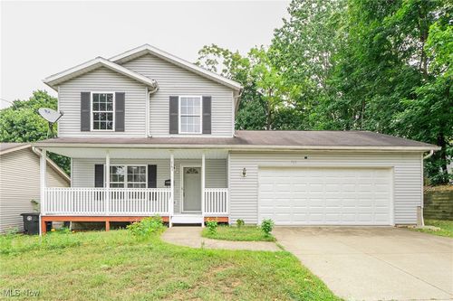 761 Garfield St, Akron, OH, 44310-1960 | Card Image