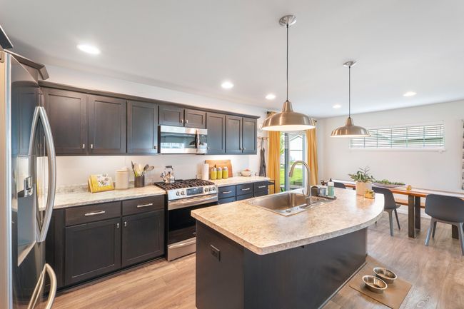 1213 Twisted Branch Way, House other with 3 bedrooms, 3 bathrooms and null parking in Sun Prairie WI | Image 18