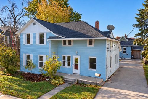 223 E Franklin Avenue, NEENAH, WI, 54956 | Card Image